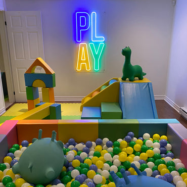 PLAY